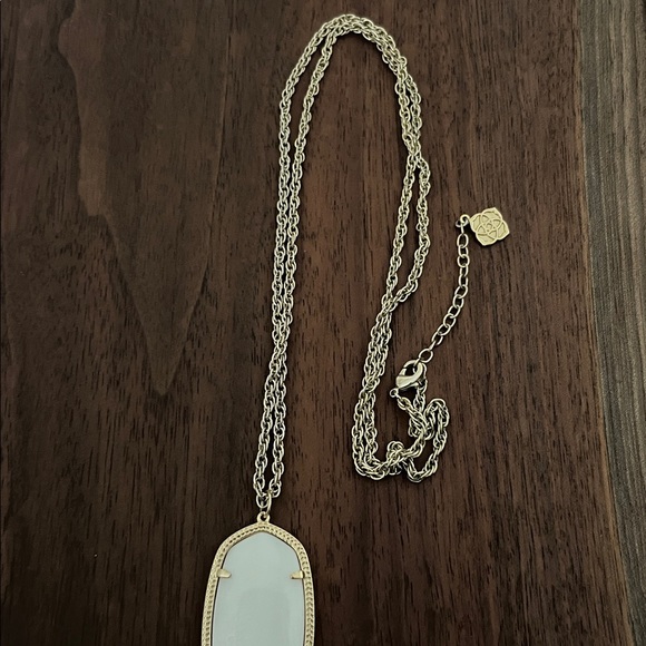 Kendra Scott Gold and white  Pendant Necklace - Picture 5 of 12